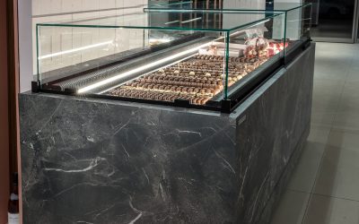 Κομψό ψυγείο για σοκολάτα από την Δ. ΑΝΤΩΝΟΠΟΥΛΟΣ ΑΒΕΕ
