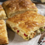 Νέα χωριάτικη φυλλωτή κοτόπιτα από την οικογένεια ΠΟΡΤΟΚΑΛΙΔΗ!